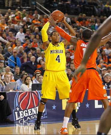 Darius Morris (4)