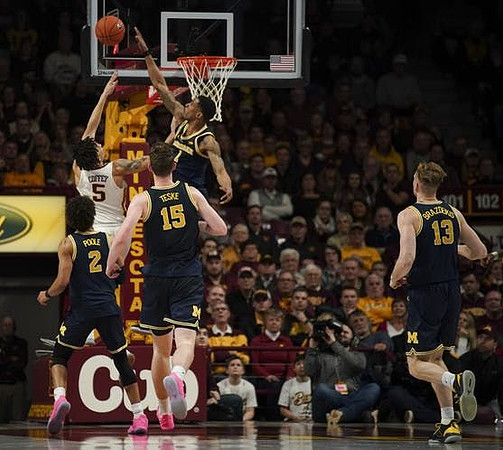 Jordan Poole (2), Charles Matthews (1), Jon Teske (15), and Ignas Brazdeikis (13)