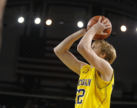 Blake McLimans (22)