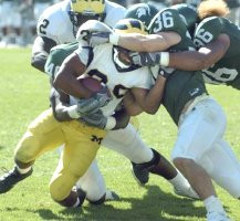 Michael Hart (20) and Rueben Riley (72)