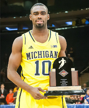 Tim Hardaway Jr. (10) and NIT Season Tip-Off Most Outstanding Player Trophy