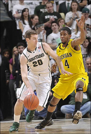 Darius Morris (4)