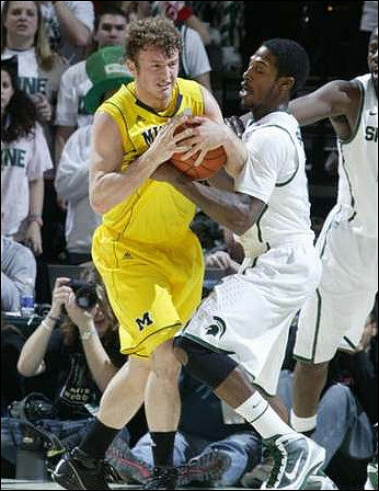 Zack Novak (0)