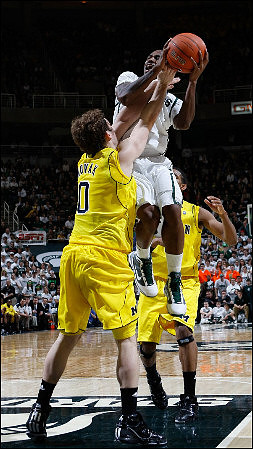 Zack Novak (0) and Tim Hardaway Jr. (10)