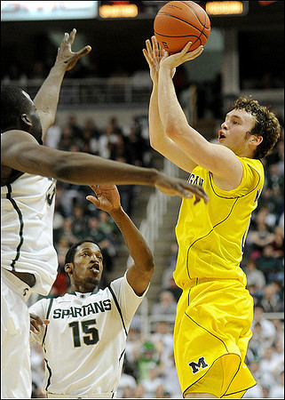 Zack Novak (0)