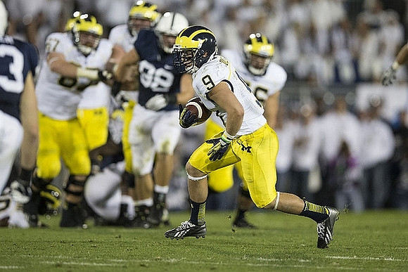 Kyle Kalis (67) and Drew Dileo (9)