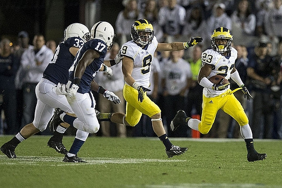 Drew Dileo (9) and Dennis Norfleet (23)