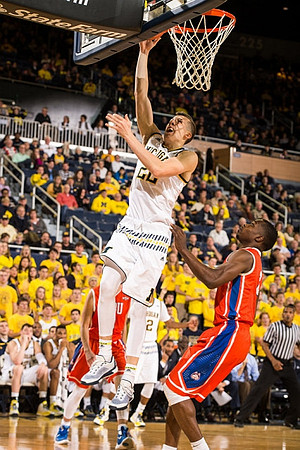 Duncan Robinson (22)