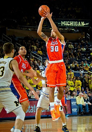 Moritz Wagner (13) and Spike Albrecht (2)