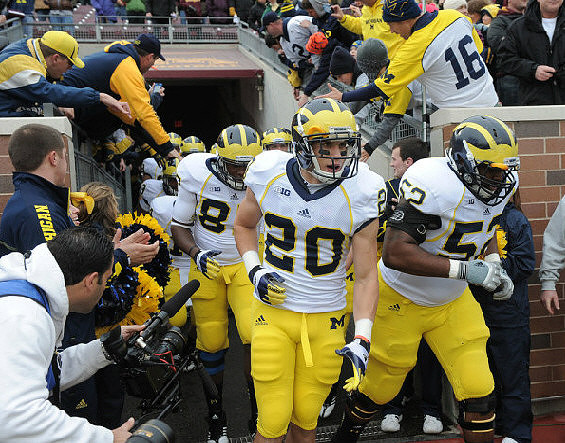 Steve Wilson (20) and Ricky Barnum (52)