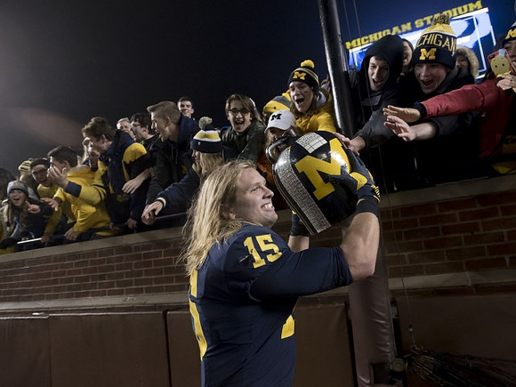 Chase Winovich (15)