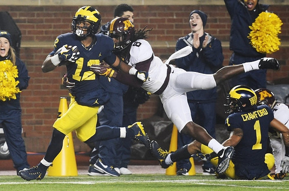 Chris Evans (12) and Kekoa Crawford (1)