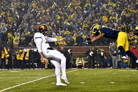Khaleke Hudson (7)