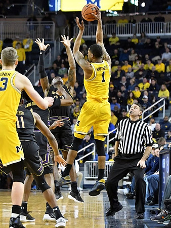 Moritz Wagner (13) and Charles Matthews (1)