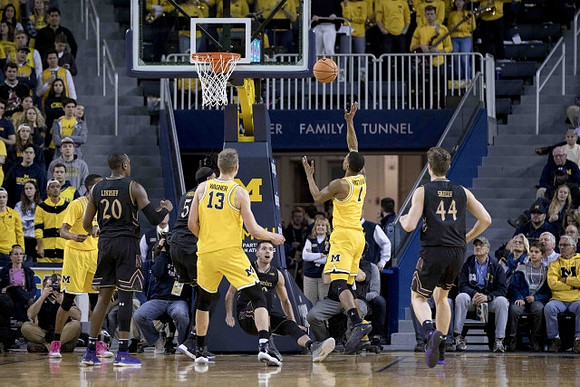 Moritz Wagner (13) and Charles Matthews (1)