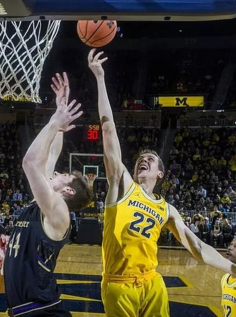 Duncan Robinson (22)