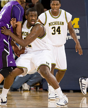 Anthony Wright (12) and DeShawn Sims (34)