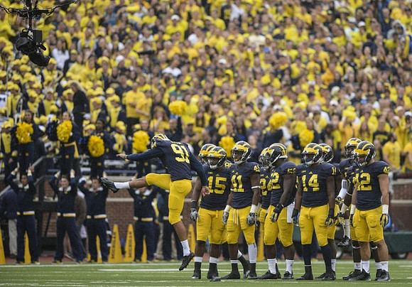 Kenny Allen (91), James Ross (15), Brian Cole (41), Royce Jenkins-Stone (52), Allen Gant (14), and Ben Gedeon (42)