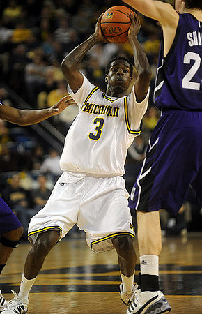 Manny Harris (3)