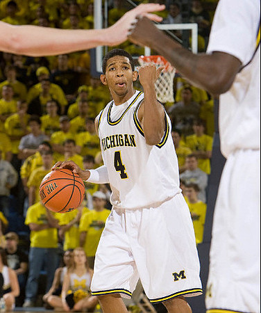 Darius Morris (4)