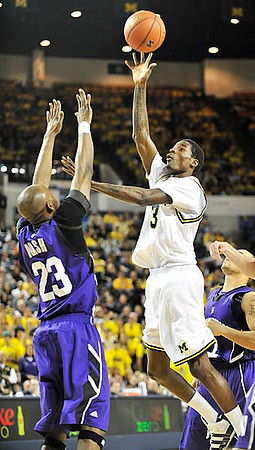 Manny Harris (3)