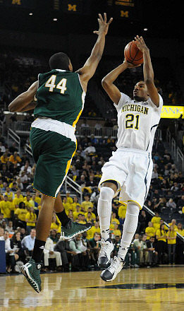 Zak Irvin (21)