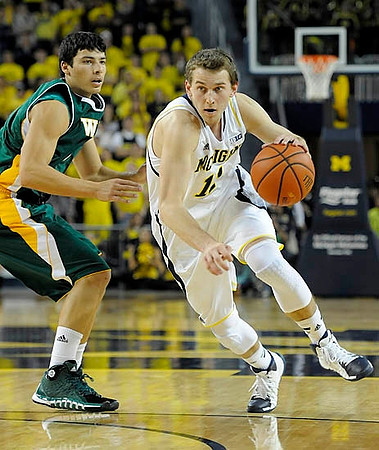 Nik Stauskas (11)