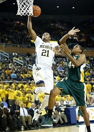 Zak Irvin (21)