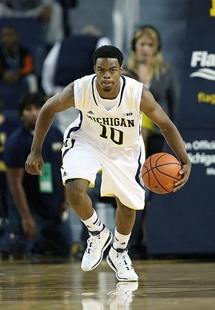 Derrick Walton Jr. (10)