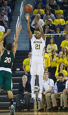 Zak Irvin (21)
