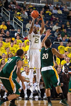 Zak Irvin (21)