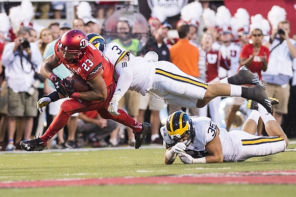 Desmond Morgan (3) and Joe Bolden (35)
