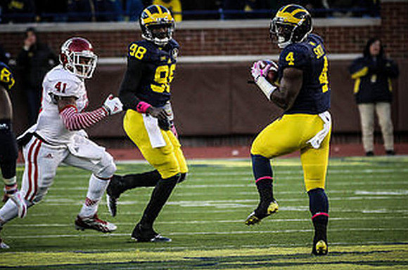 Devin Gardner (98) and De'Veon Smith (4)