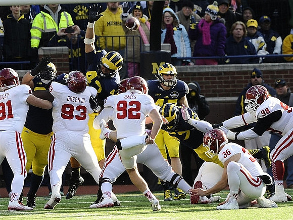 Chris Wormley (43), Jake Ryan (47), and Frank Clark (57)