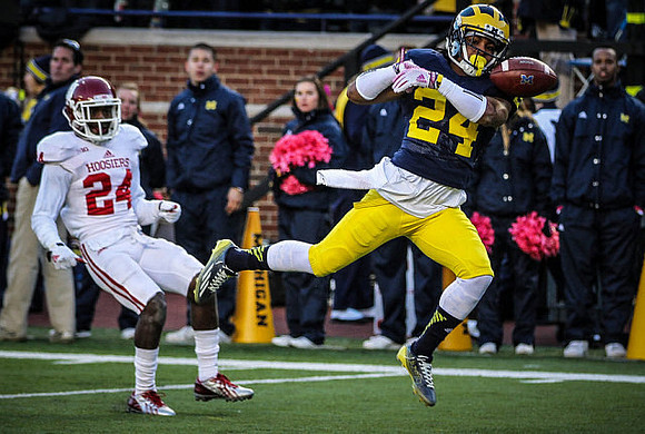 Delonte Hollowell (24)