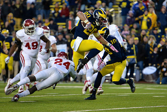 Drake Johnson (20) and Da'Mario Jones (10)