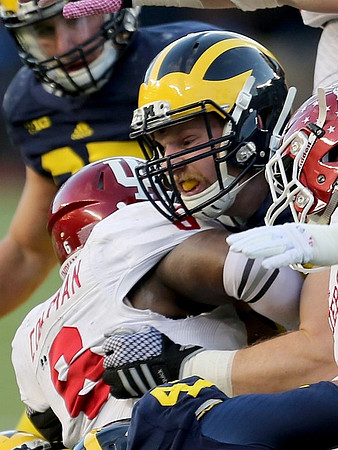 Joe Bolden (35) and Brennen Beyer (97)