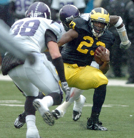Carlos Brown (23)