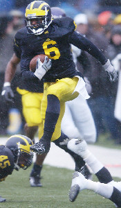 Donovan Warren (6) and Obi Ezeh (45)