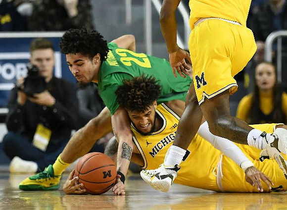 Isaiah Livers (2)