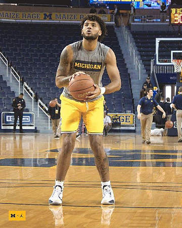 Isaiah Livers (2)