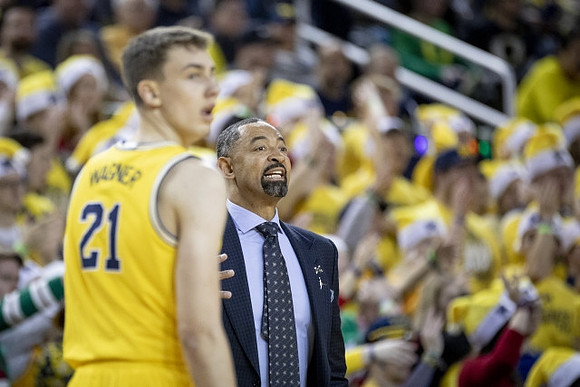 Franz Wagner (21) and Juwan Howard