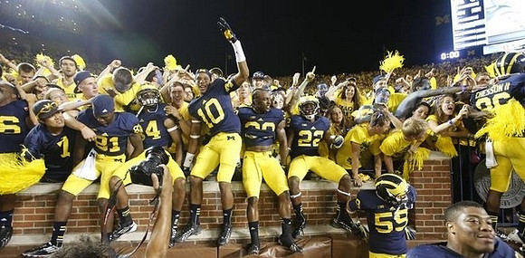 Csont'e York (81), Jeremy Clark (34), Da'Mario Jones (10), Thomas Gordon (30), Jarrod Wilson (22), Jack Doyle (59), and Jehu Chesson (86)