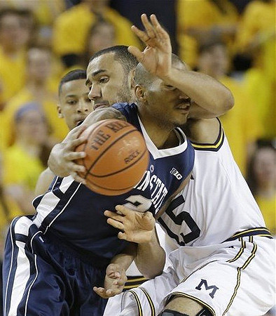 Jon Horford (15)