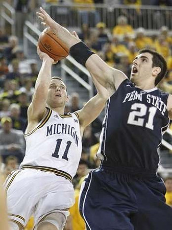 Nik Stauskas (11)