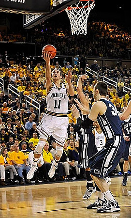 Nik Stauskas (11)