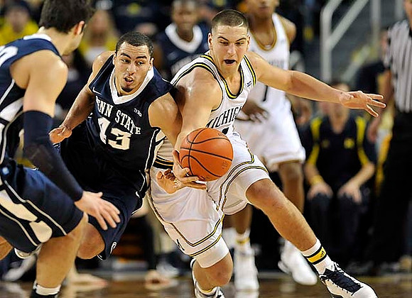 Mitch McGary (4)