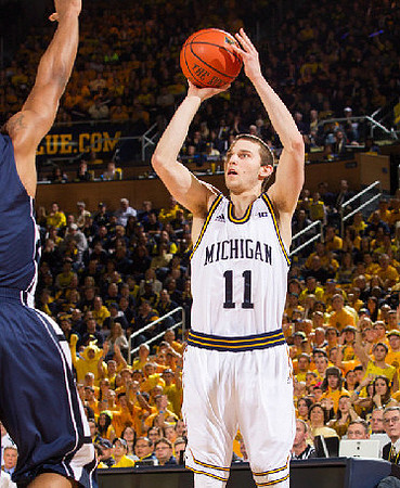 Nik Stauskas (11)