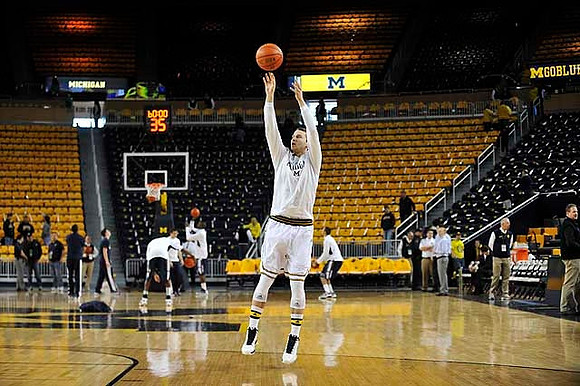Nik Stauskas (11)