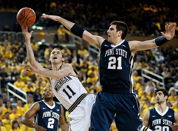 Nik Stauskas (11)